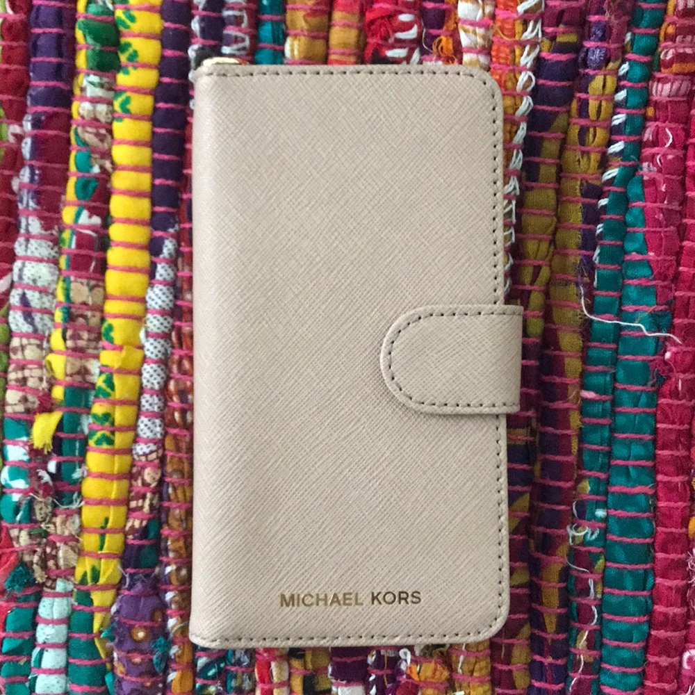 Michael Kors wallet/phone case
